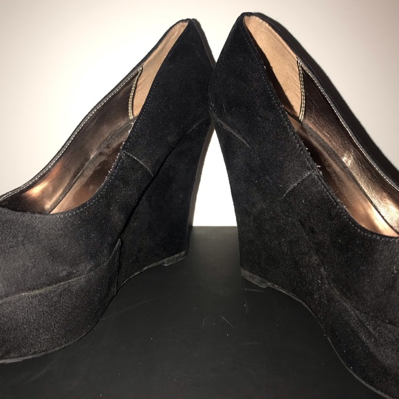 Black Suede Steve Madden Platform Heels - Picture 4 of 5